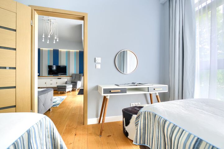Room 41 of 272
