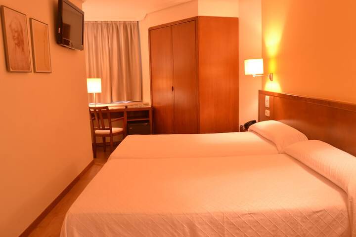 Room 10 of 46