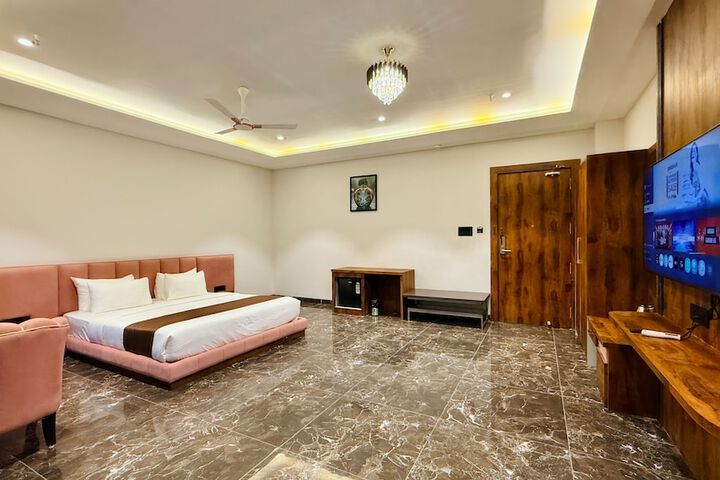 Room 38 of 124