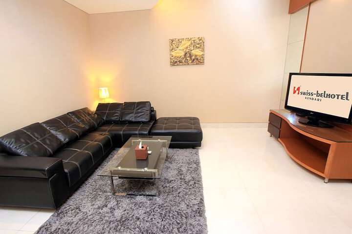 Room 14 of 43