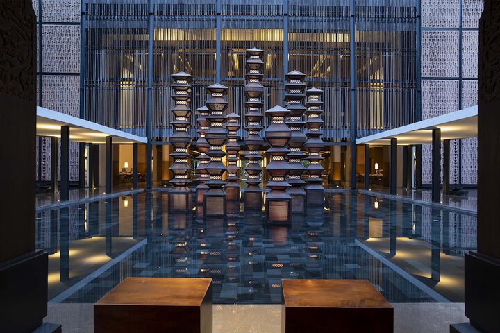 Hotel Lobby