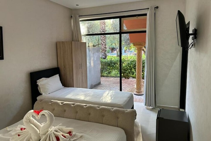 Room 12 of 26