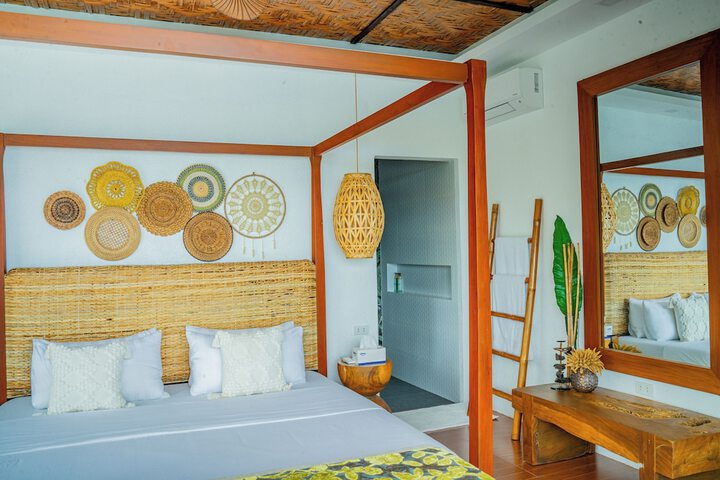 Room 7 of 120