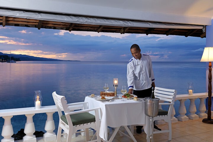 Dining 80 of 184