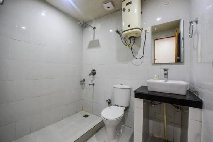 Room 30 of 49