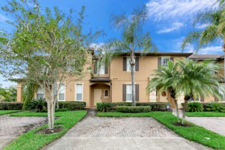 1144calabria in Davenport, FL