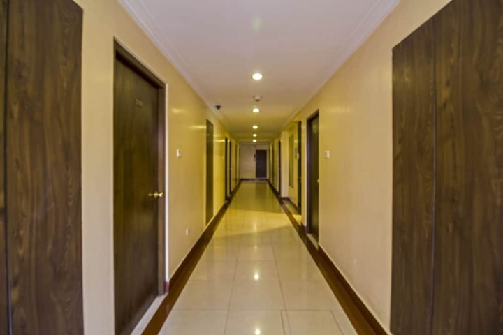 Ballroom/Hall 18 of 22