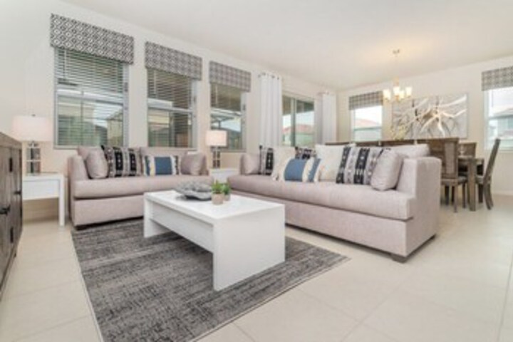 Lovely 7Bd Pool Home Solterra Resort 6049Bod in Loughman, FL