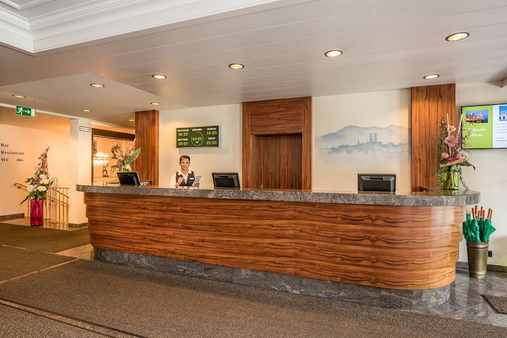 Lobby Photos