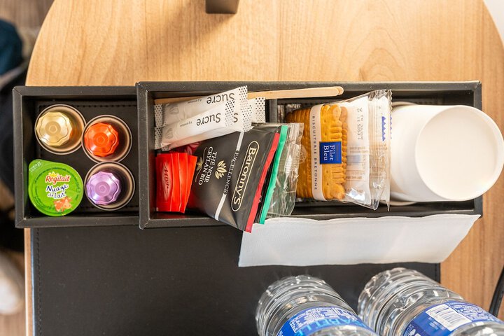 Breakfast/Coffee Service 19 of 38