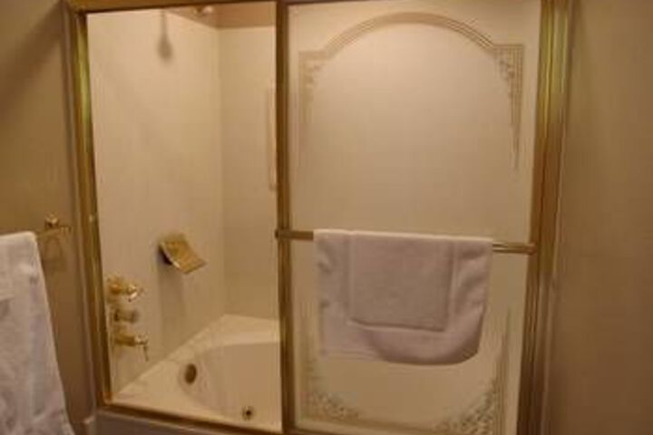 Room 3 of 29