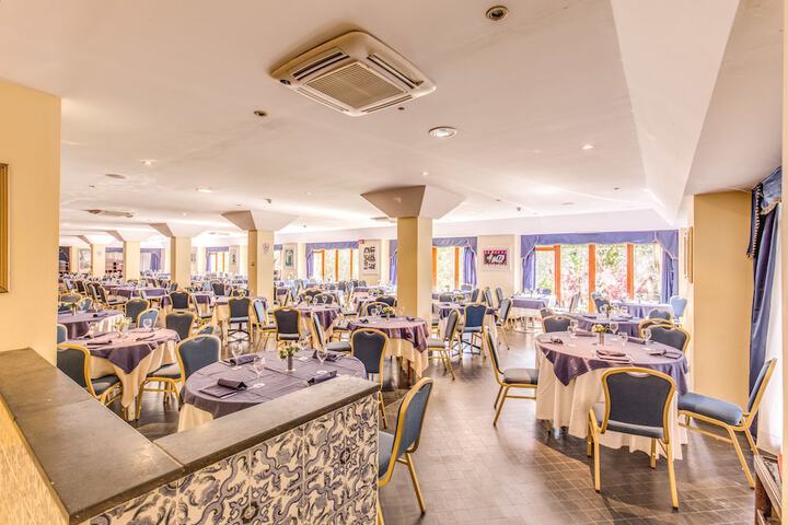 Dining Photos