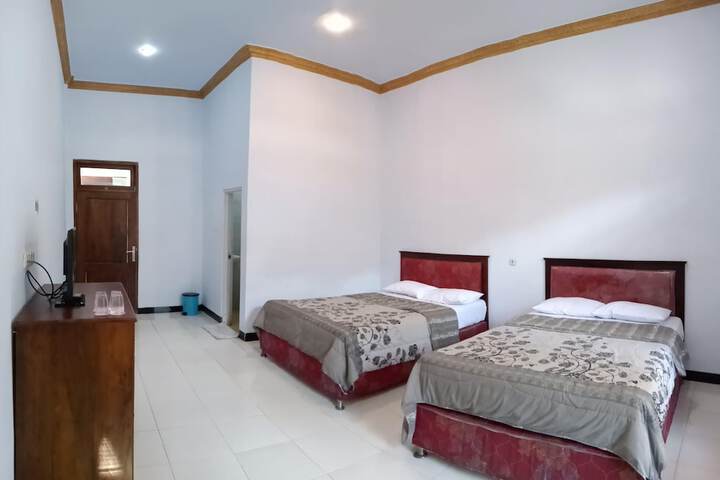 Room 9 of 48