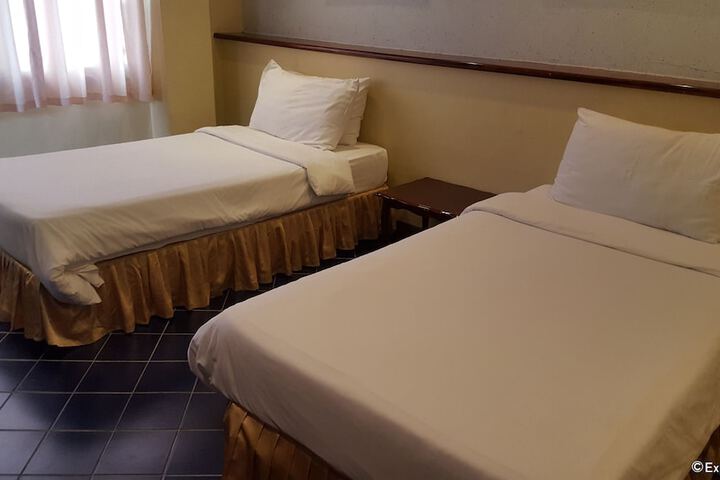 Room 19 of 62