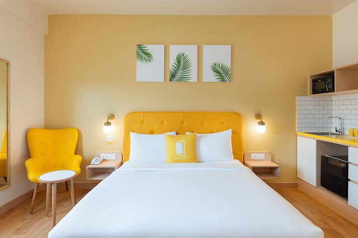 Room 10 of 30