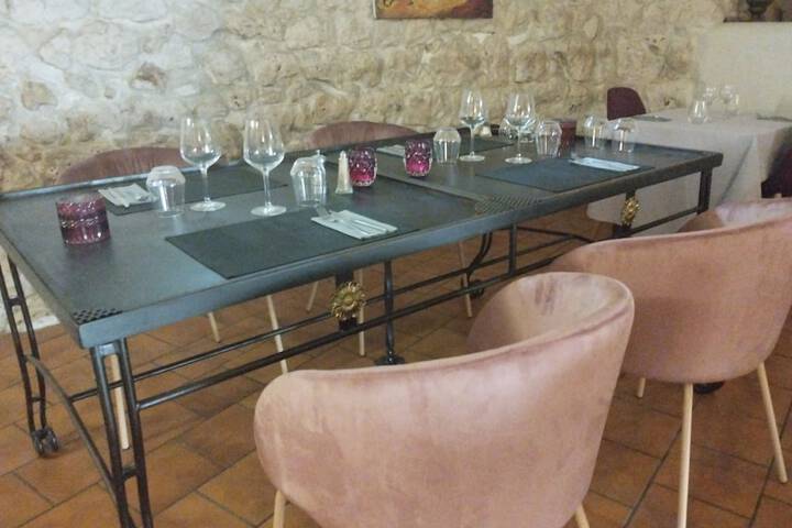 Dining 47 of 73