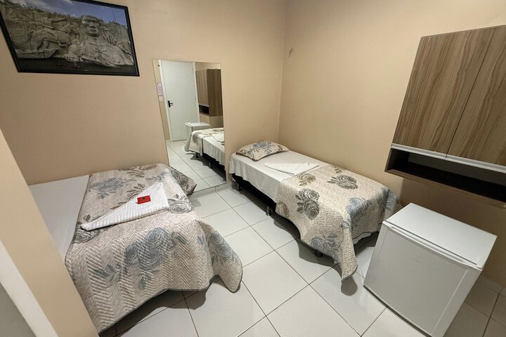 Room 38 of 76