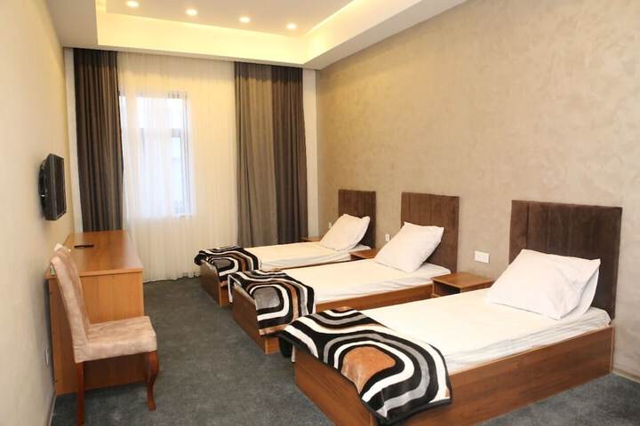 Room 2 of 29