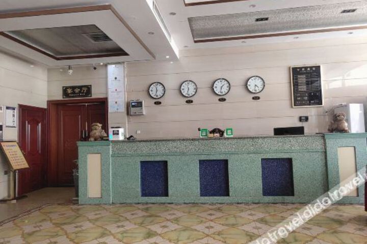 Hotel Interior 7 of 19