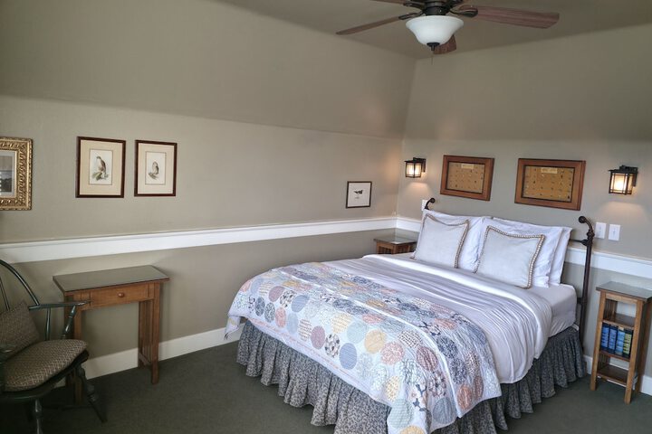 Room 65 of 139
