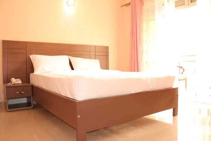 Room 5 of 64
