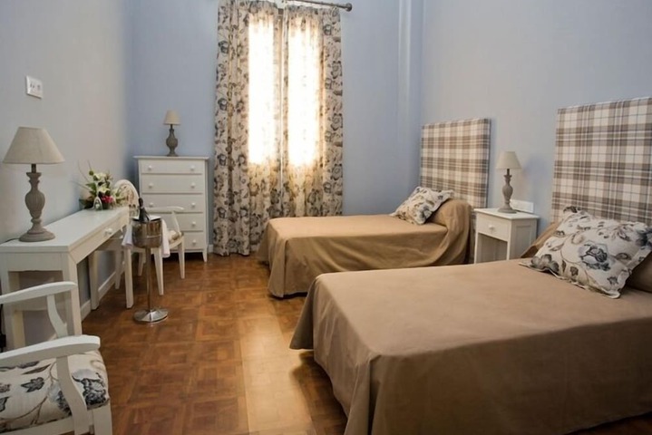 Room 4 of 36