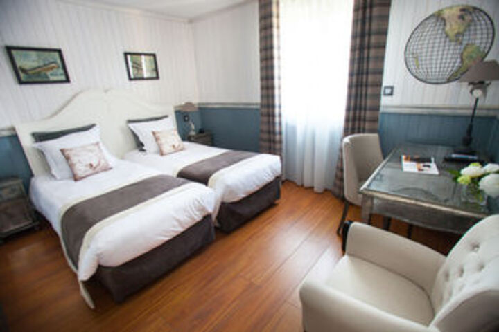 Room 18 of 27