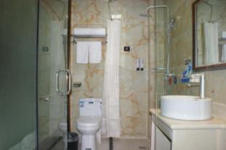 Jiayi Hotel (Heze Dingtao Bus Station)