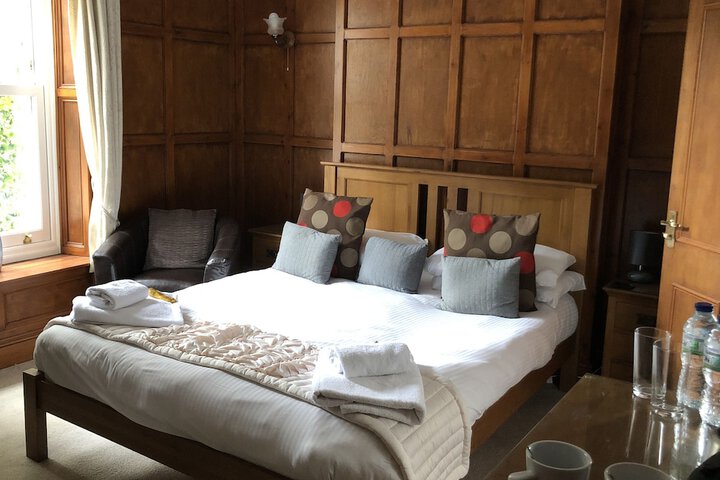 Room 5 of 25