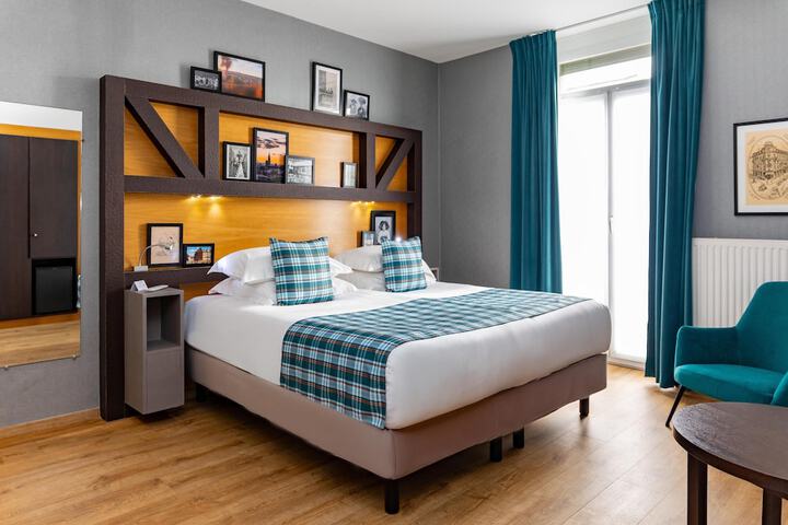Room 50 of 106