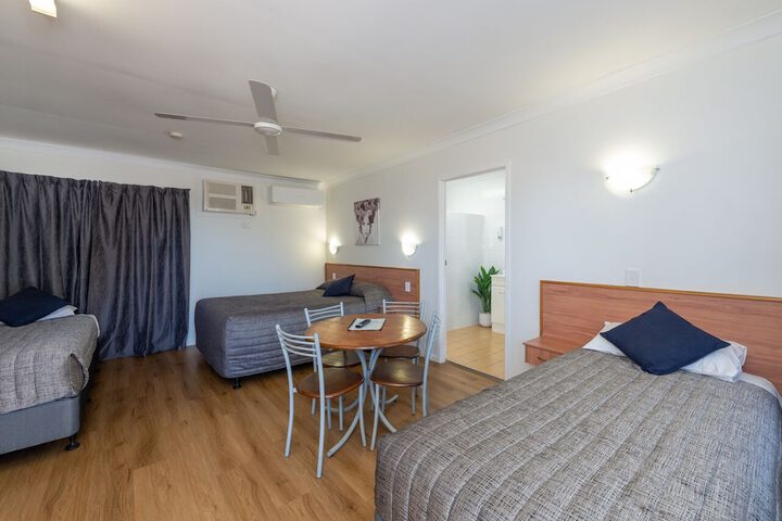 Room 28 of 50