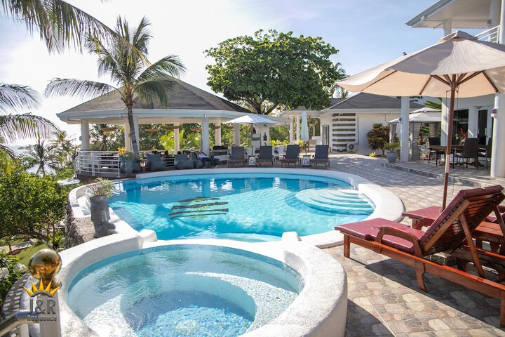 Pool 41 of 63