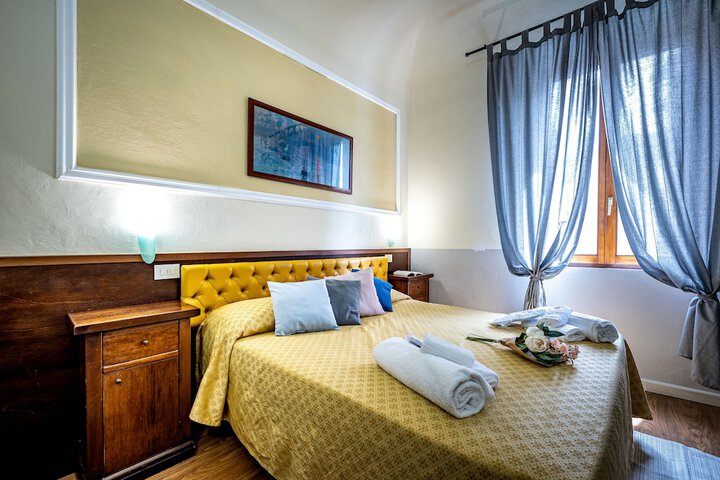 Room 13 of 68