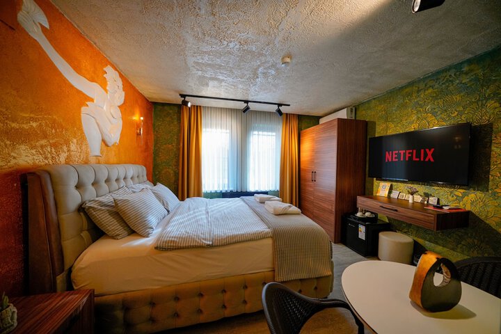 Room 134 of 244
