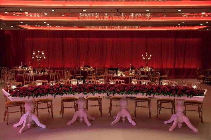 Ballroom/Hall 117 of 162