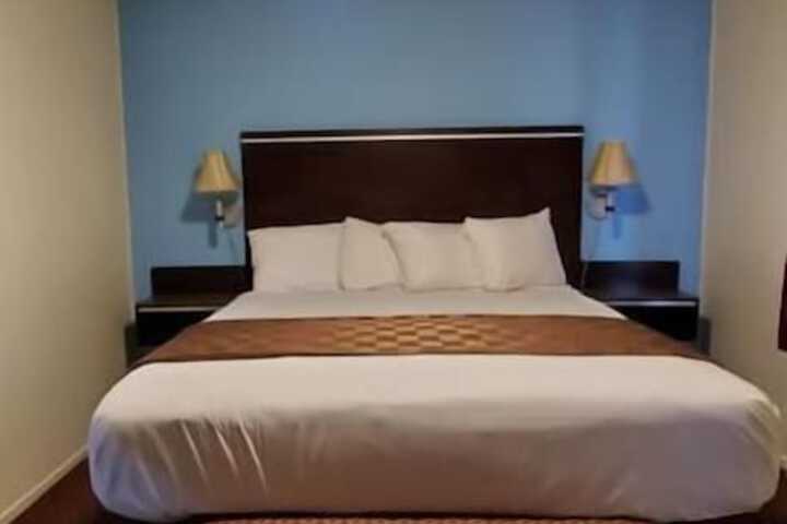 Room 7 of 30