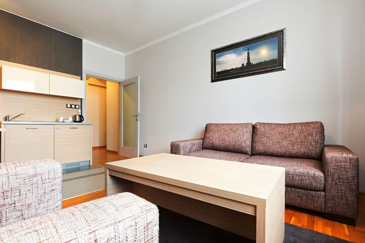Room 12 of 70