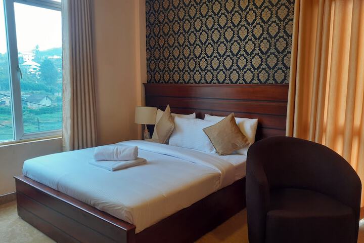 Room 5 of 24