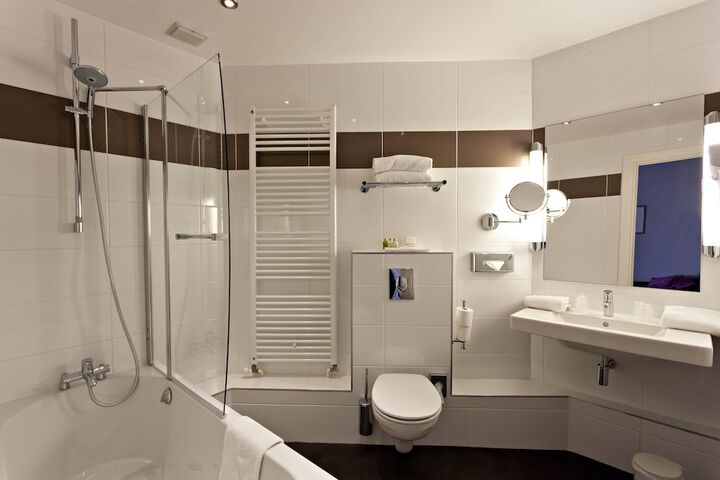 Clean Restrooms
