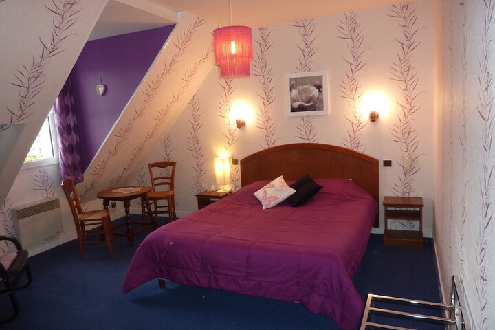 Room 6 of 61