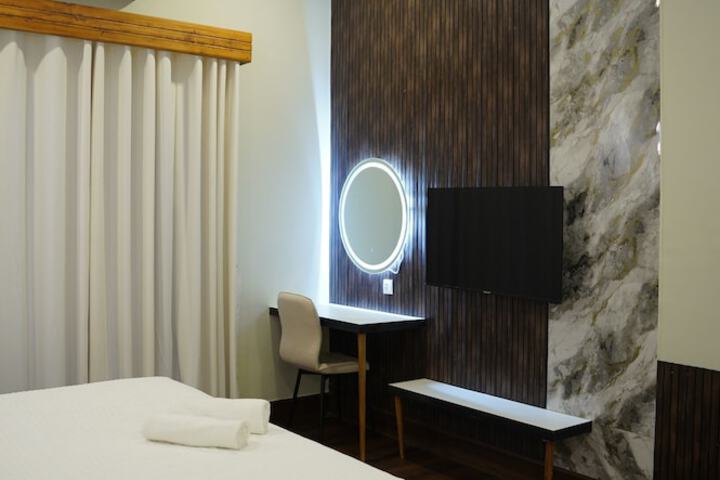 Room 16 of 84