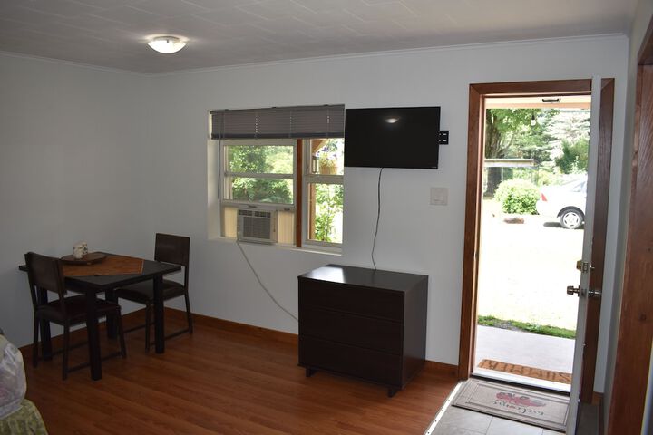 Room 9 of 25
