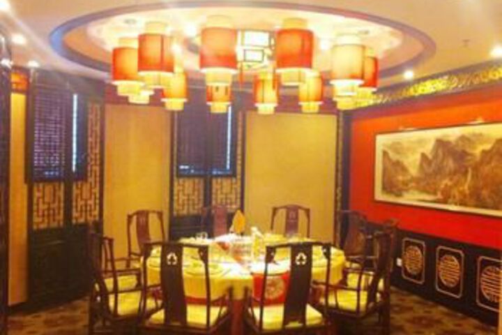 Dining 54 of 63