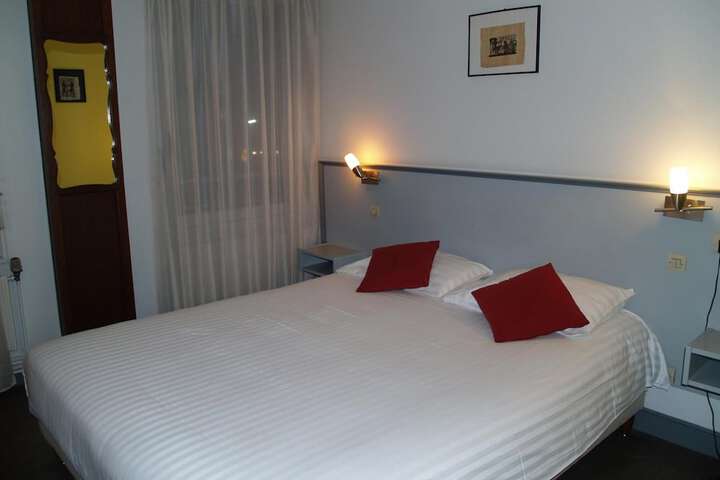 Room 19 of 38