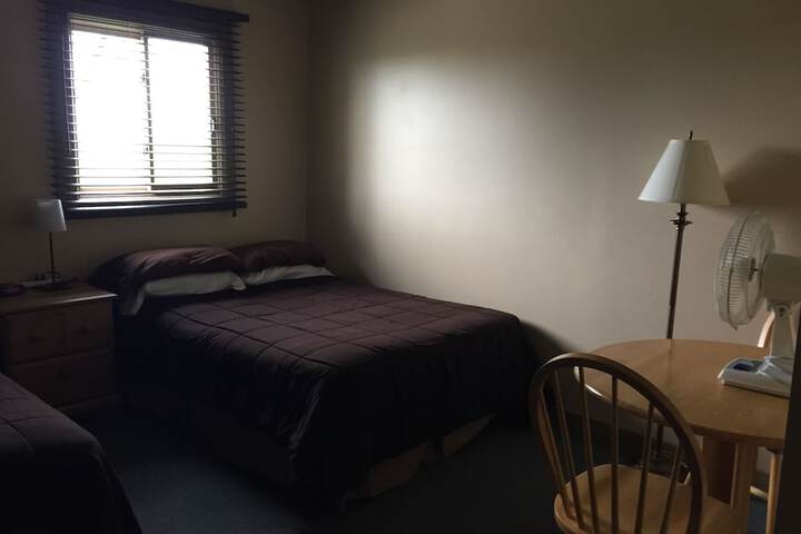 Room 4 of 15