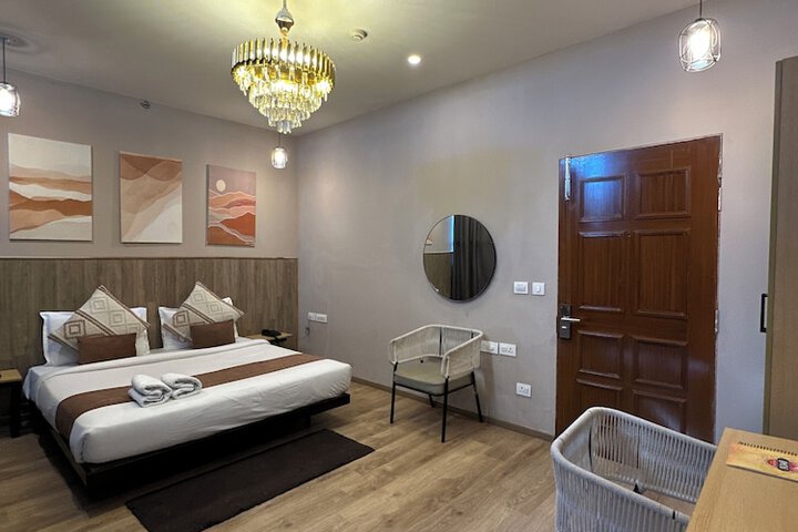 Room 17 of 47