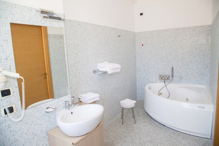 Clean Restrooms