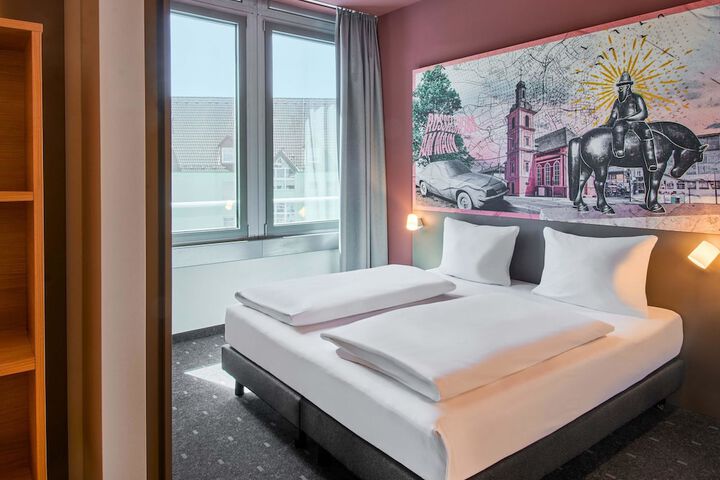 Room 5 of 28