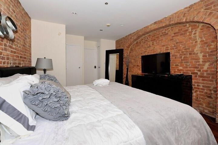 Room 48 of 324
