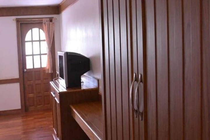 Room 16 of 58